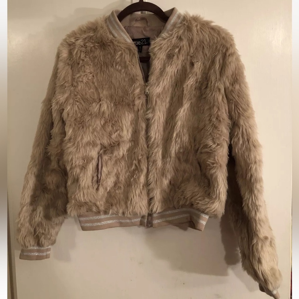 Rue 21 Size M Faux Beige Fur Bomber Zip Up Jacket Teddy